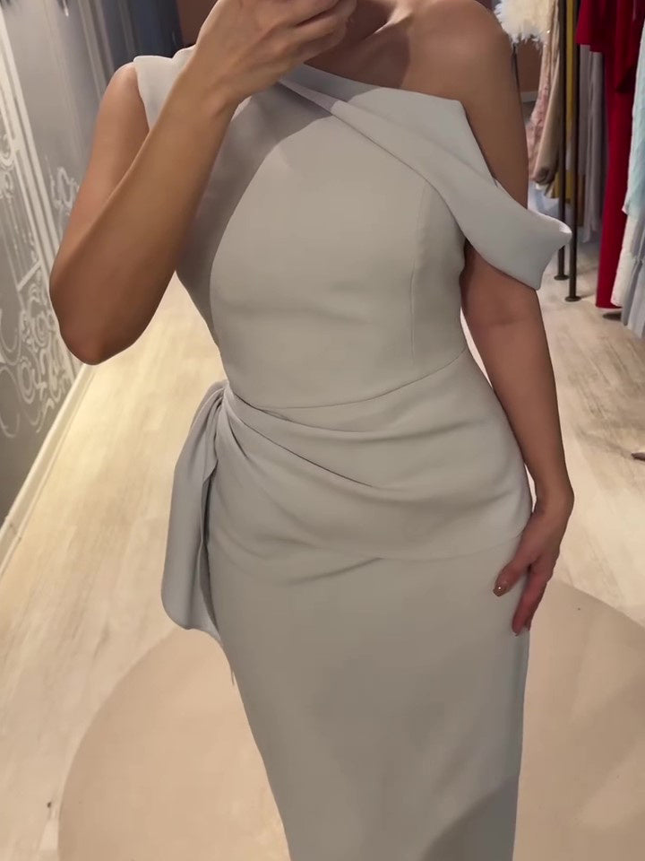 Off-Shoulder Sleeveless Maxi Dress – Solid Color Summer Outfit