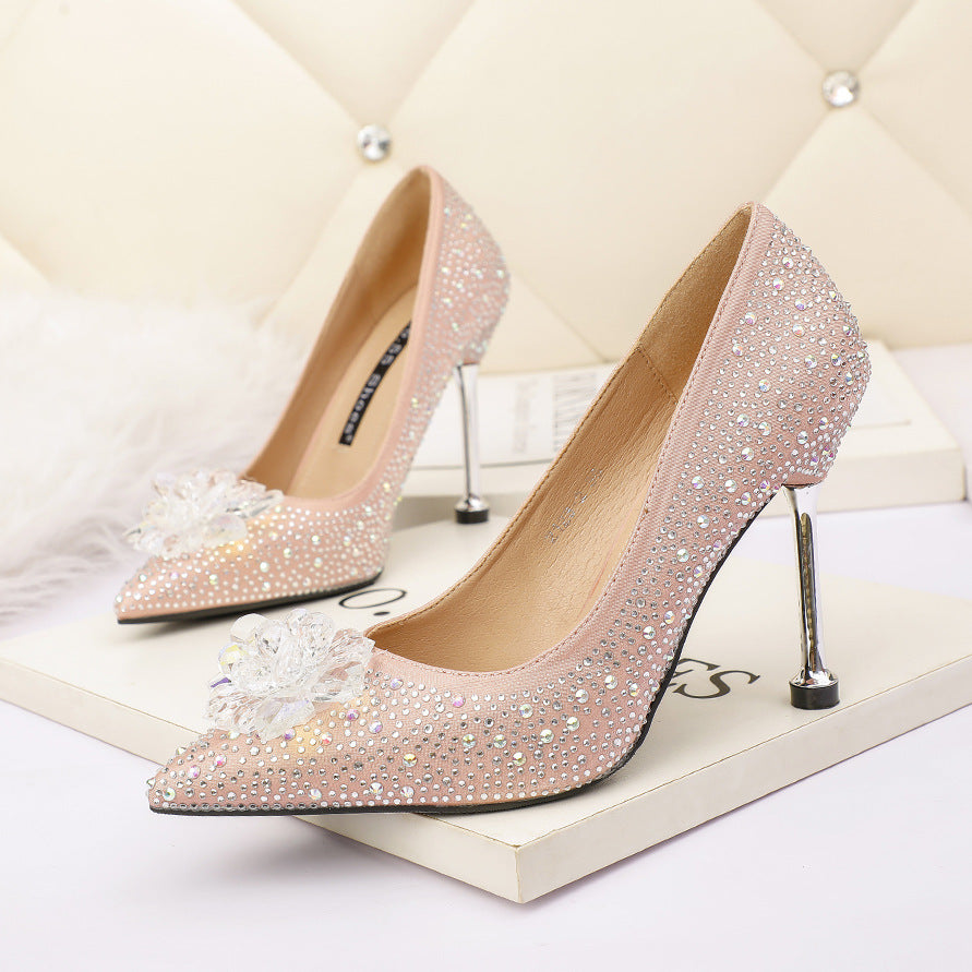 Pointed Toe Rhinestone High Heels – Slim Look & Shallow Cut